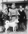 昭和19年（1944年）春。愛犬シロと。