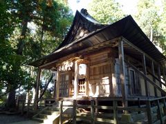 皆神神社境内の熊野出速雄神社。